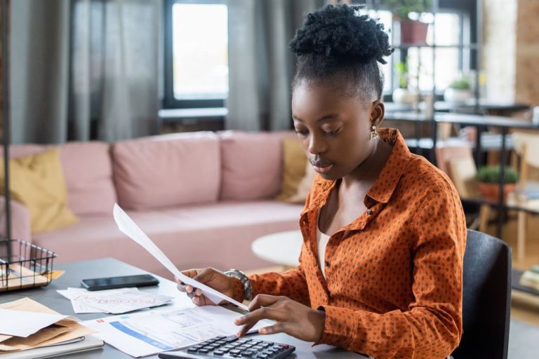 Read more about the article Essential Tips to Avoid a Huge Tax Bill as a Sole Trader