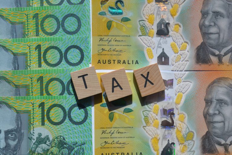 Read more about the article Your Beginner’s Guide to Australian Tax Deductions