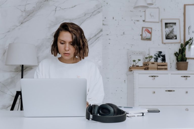 Read more about the article Self-Employment Tax Beginner’s Guide: What You Need to Know