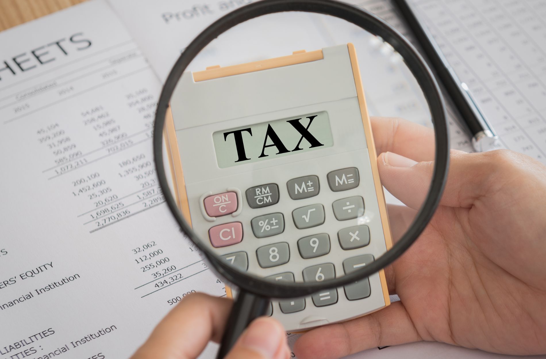 Read more about the article Understanding Tax Deductions for Tradespeople