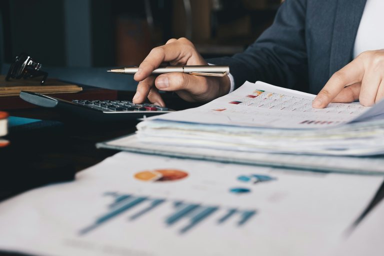 Read more about the article How Accounting Services on the Sunshine Coast Help in May