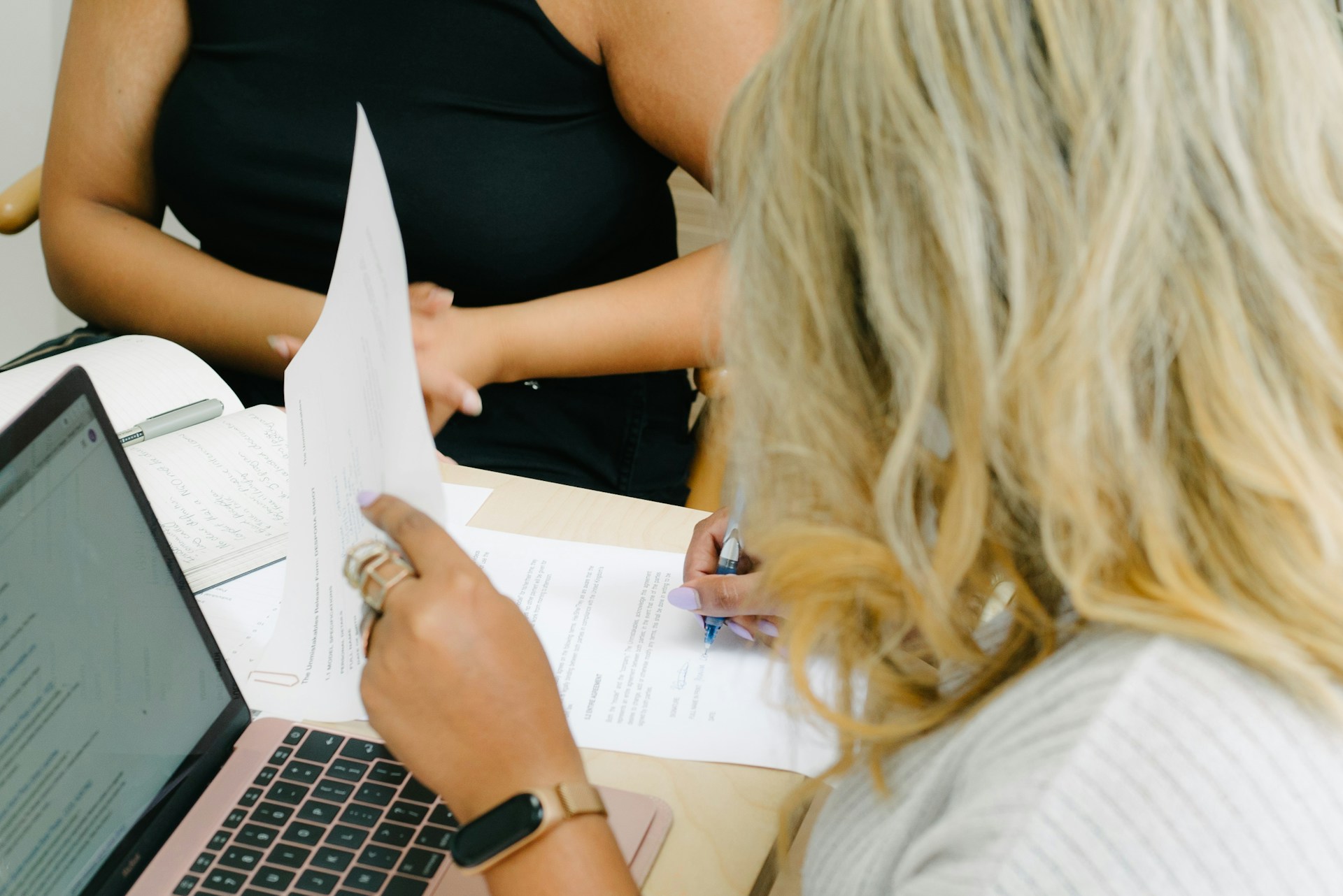 Read more about the article Ways Tax Returns on the Sunshine Coast Differ Mid-Year